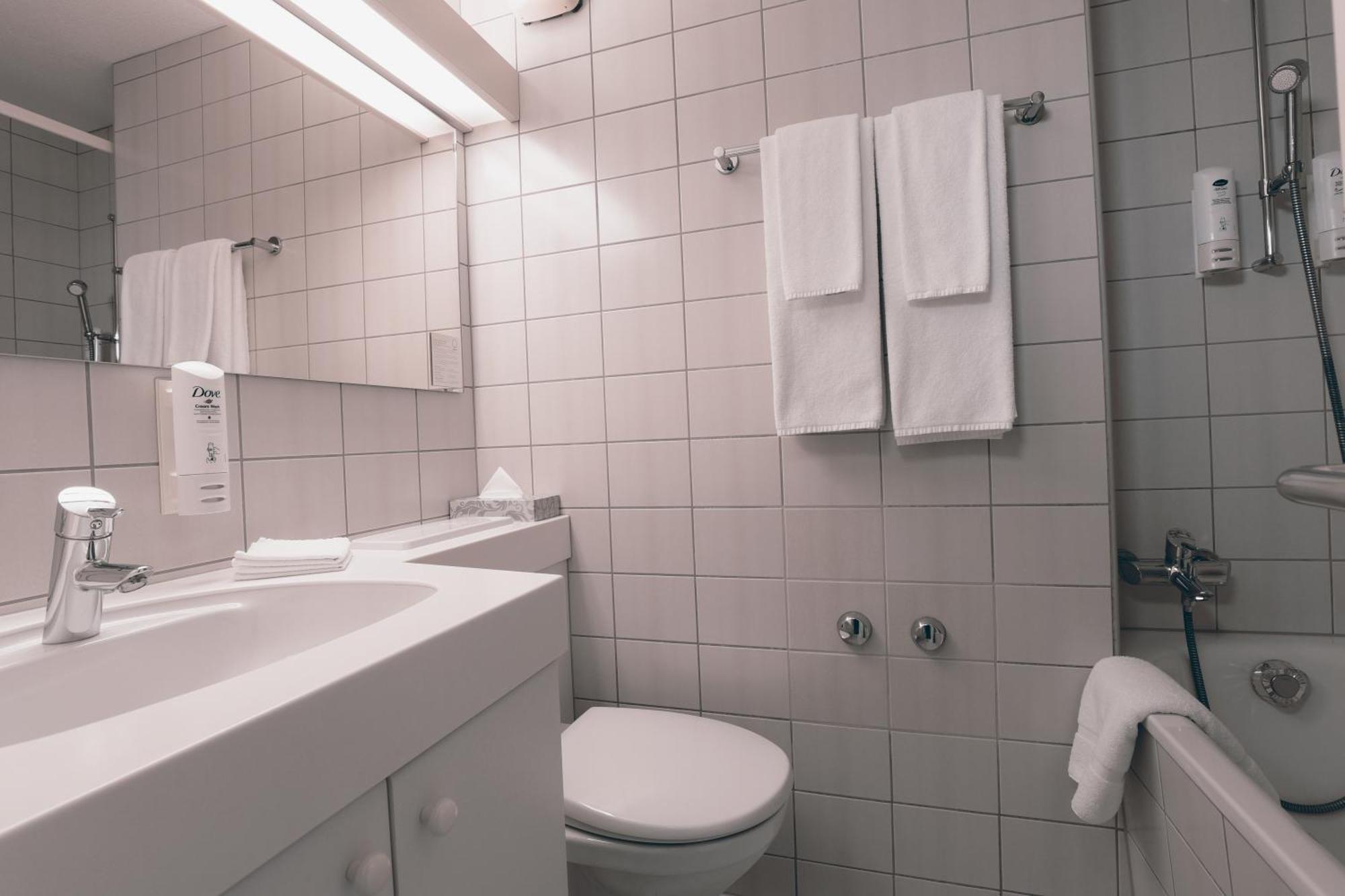 Hotel Thurgauerhof Self-Check-In فينفيلدن المظهر الخارجي الصورة