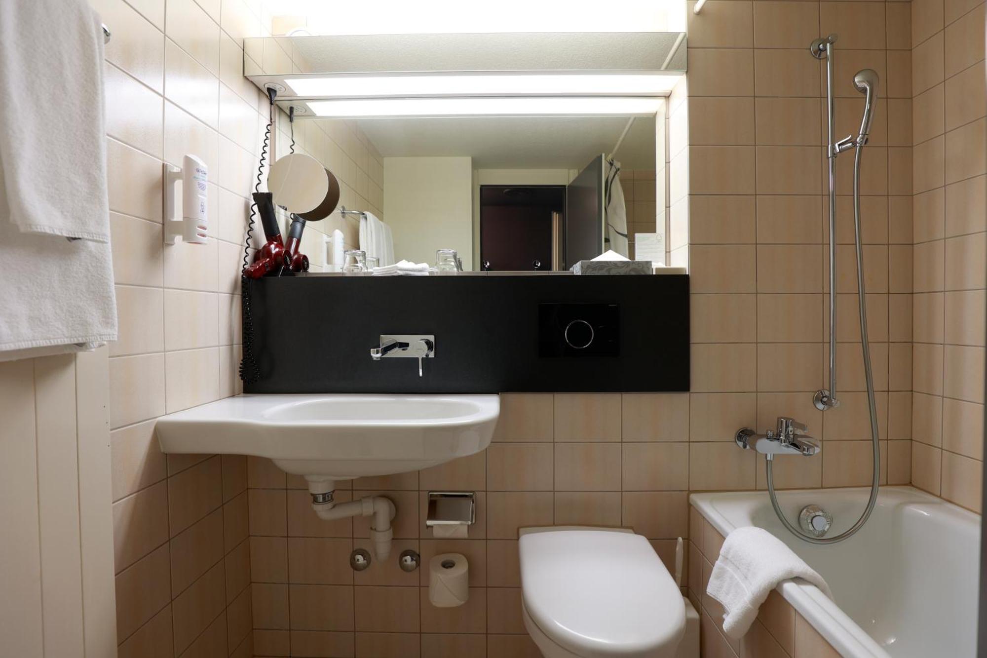 Hotel Thurgauerhof Self-Check-In فينفيلدن المظهر الخارجي الصورة